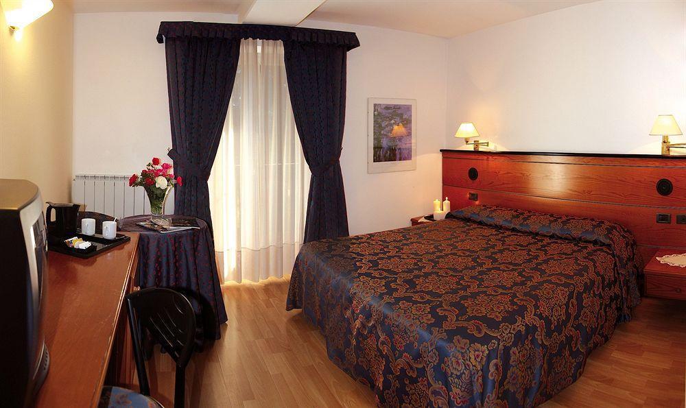 Albergo Aprica Garni Exterior foto